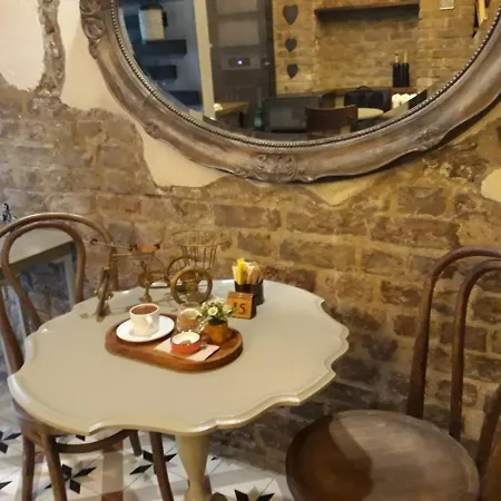 Zeytin Ağacı Oda ve Kahvaltı