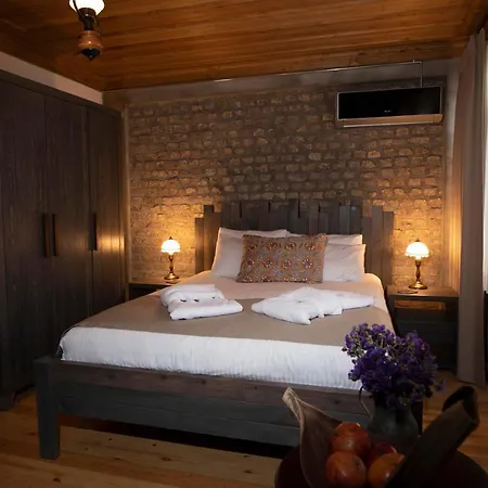 Oda ve Kahvaltı Zeytin Ağacı İstanbul